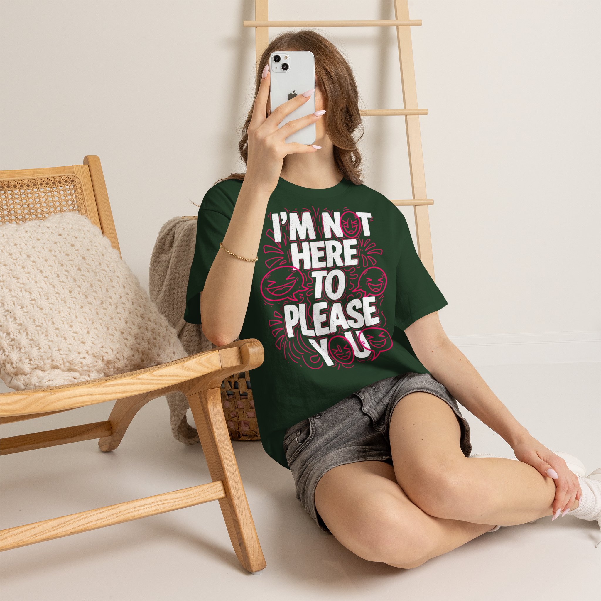 I'm Not Here To Please You Graphic Tee — Bold Sarcastic Statement Shirt – Bild 10